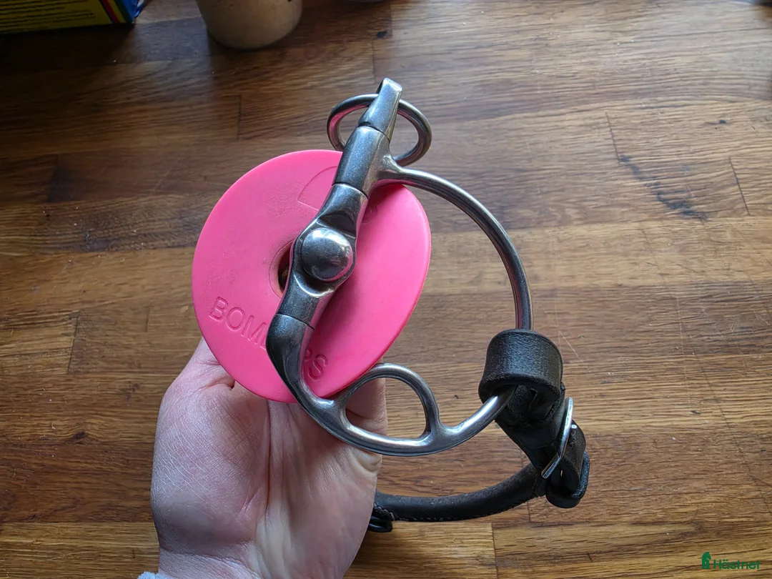 Bett hästutrustning till salu: Bombers DC Morgan - Annons 2