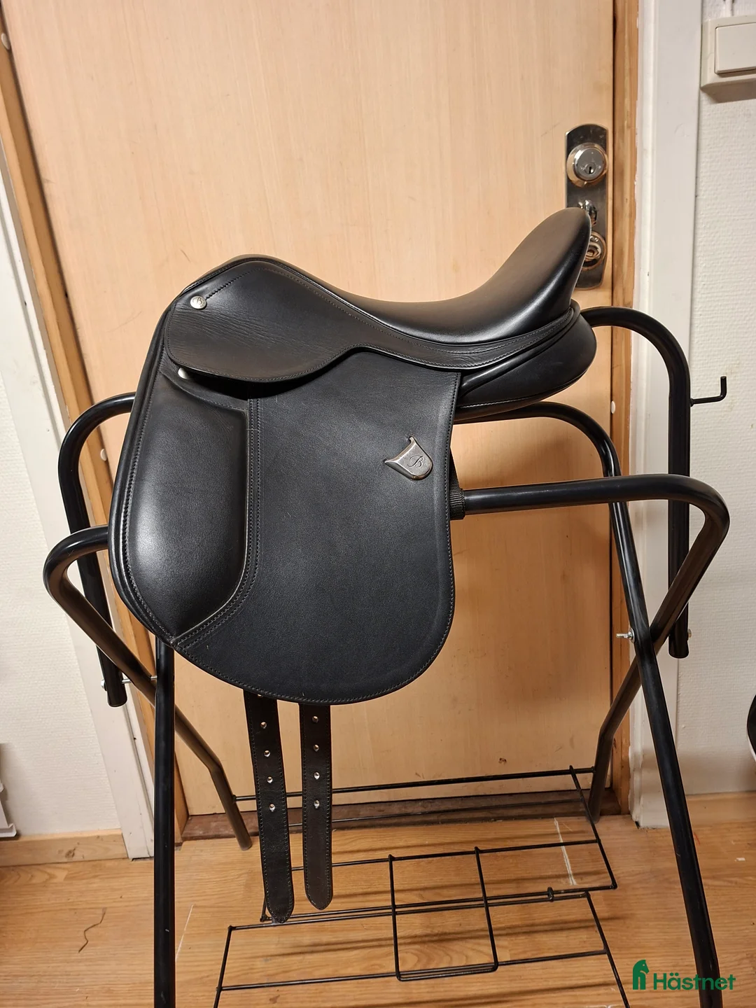 Sadlar hästutrustning till salu: Bates Pony Dressage - Annons 1