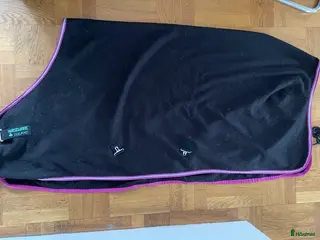 Täcken hästutrustning till salu: Fleecetäcke 130cm - Annons 2