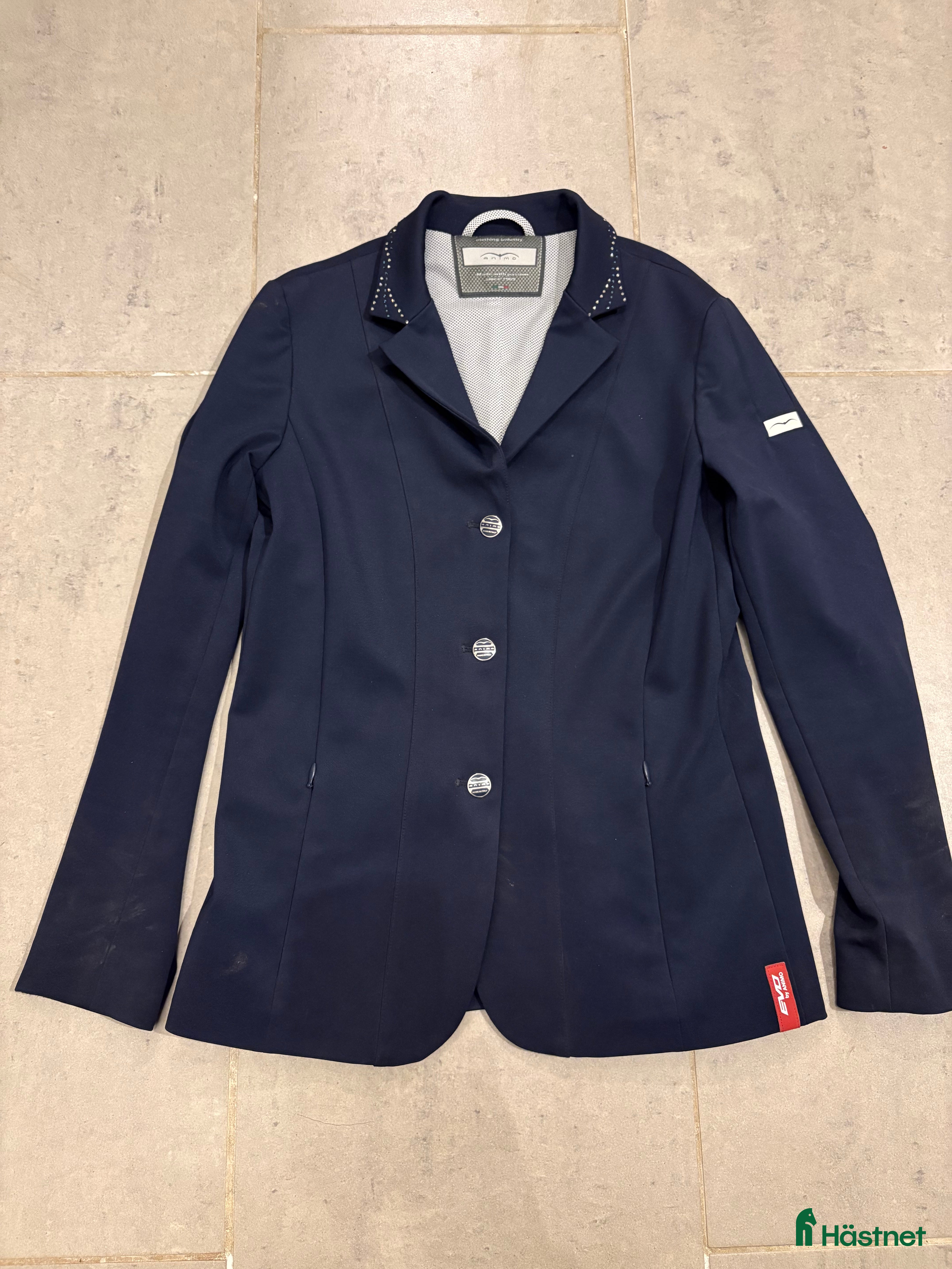 Jackor & Kavajer ryttarutrustning till salu: Fin Animokavaj & tävlingstoppar, junior stl 12 i Arlöv - Annons 13