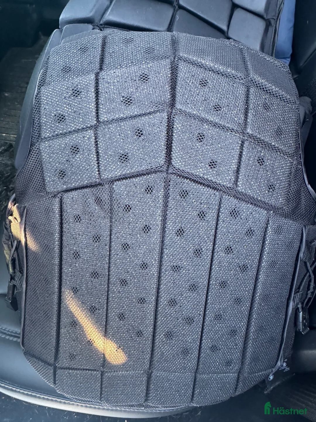 Säkerhetsvästar ryttarutrustning till salu: Racesafe Childs Medium - Annons 2