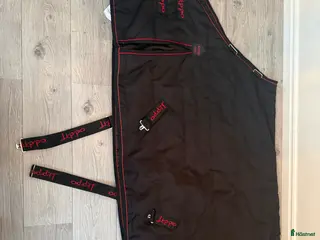 Täcken hästutrustning Lippo Supreme stalltäcke 100 g - Annons 14