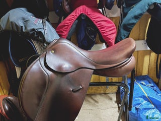 Sadlar hästutrustning till salu: Jeffries hopp i Årsunda - Annons 6