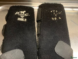 Benskydd hästutrustning till salu: Professional’s choise i Säve - Annons 2