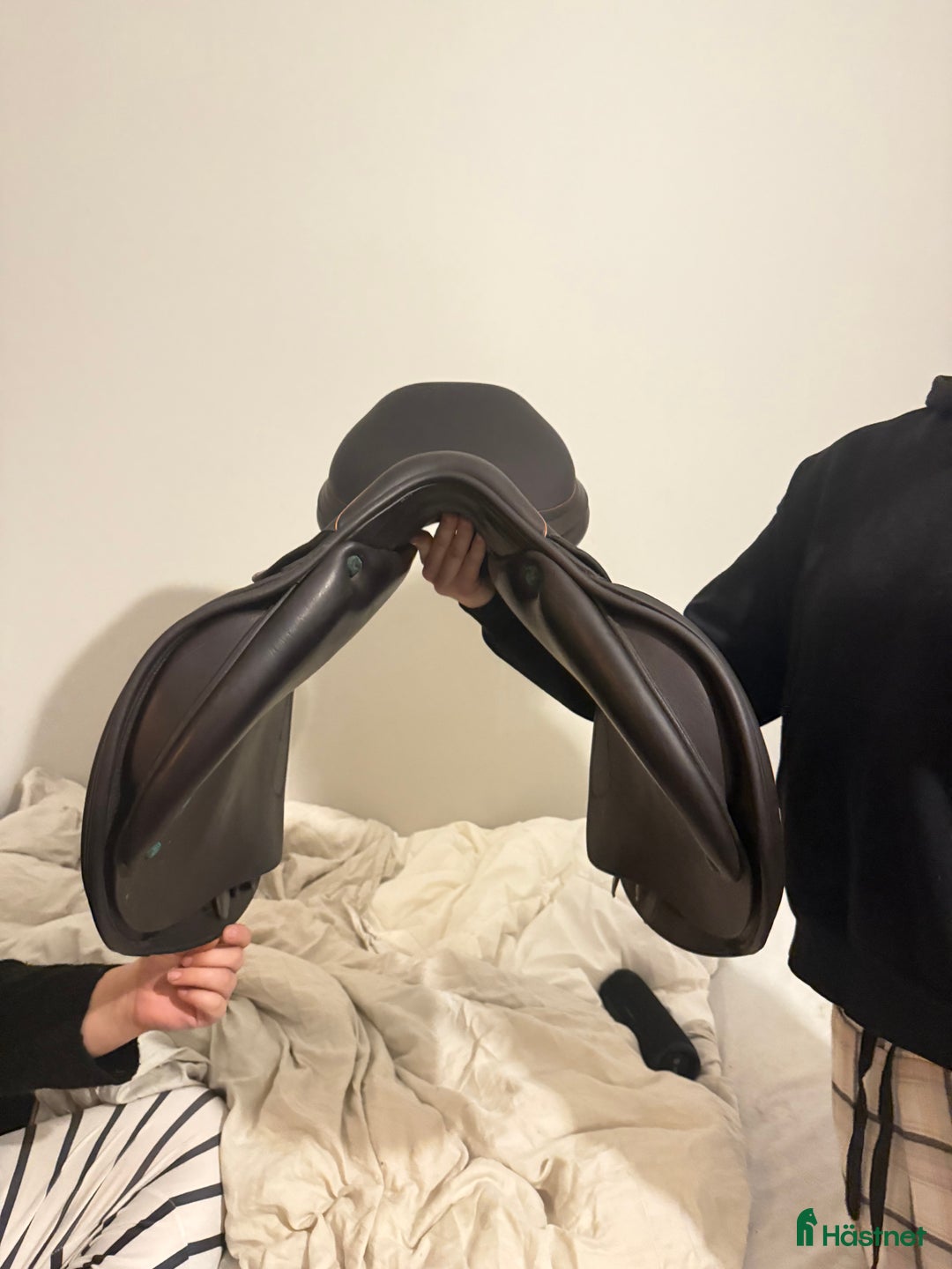 Sadlar hästutrustning till salu: Equip expression special i Tungelsta - Annons 2