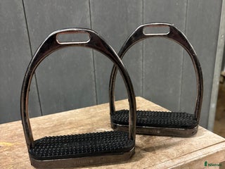 Stigbyglar hästutrustning till salu: Sprenger Fillis grafitgrå i Åmål - Annons 16