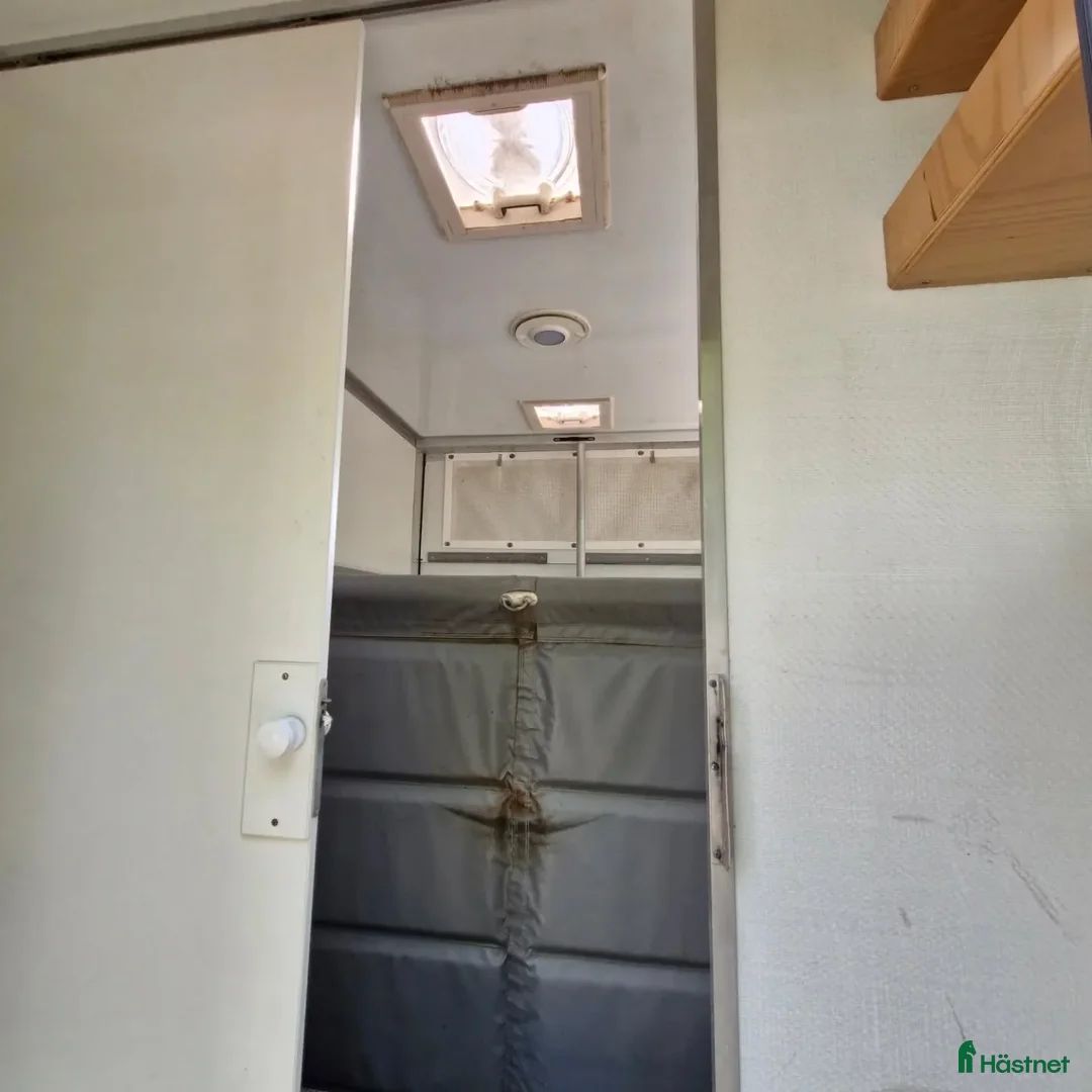 Hästtransporter  fordon & transport till salu:  Peugeot Boxer MSG Stablehopper i Borås - Annons 8