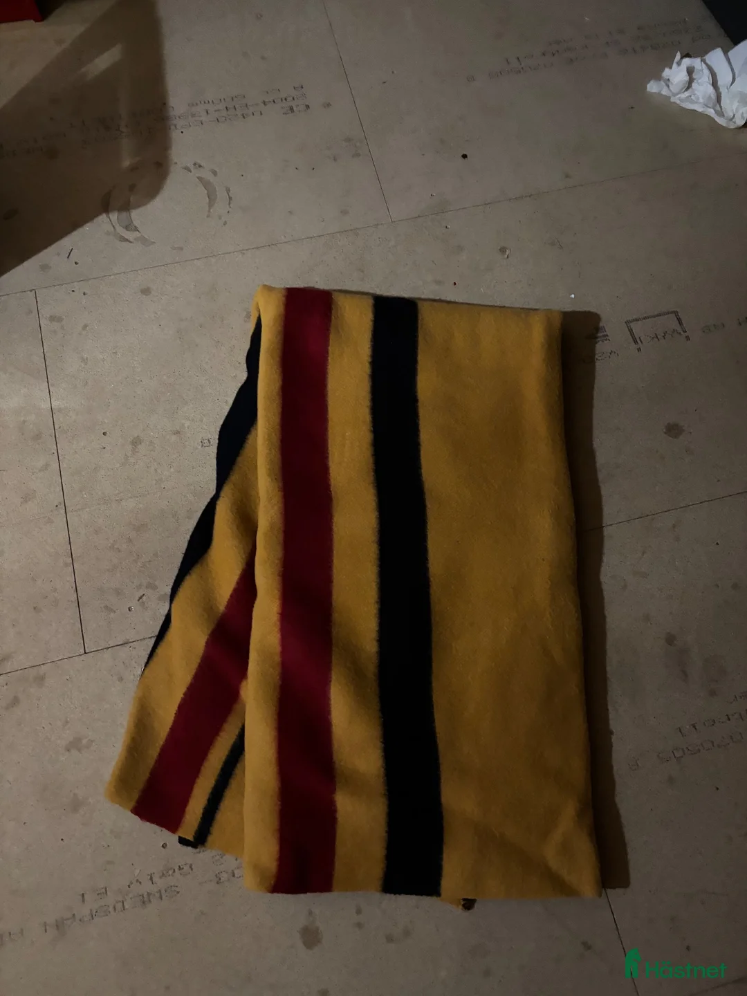 Täcken hästutrustning till salu: Golden stripe filt - Annons 2