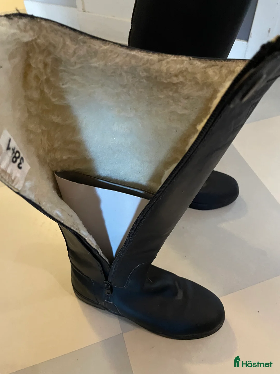 Ridstövlar ryttarutrustning till salu: Treadstone vinterridstövlar stl 37-38 i Visby - Annons 2