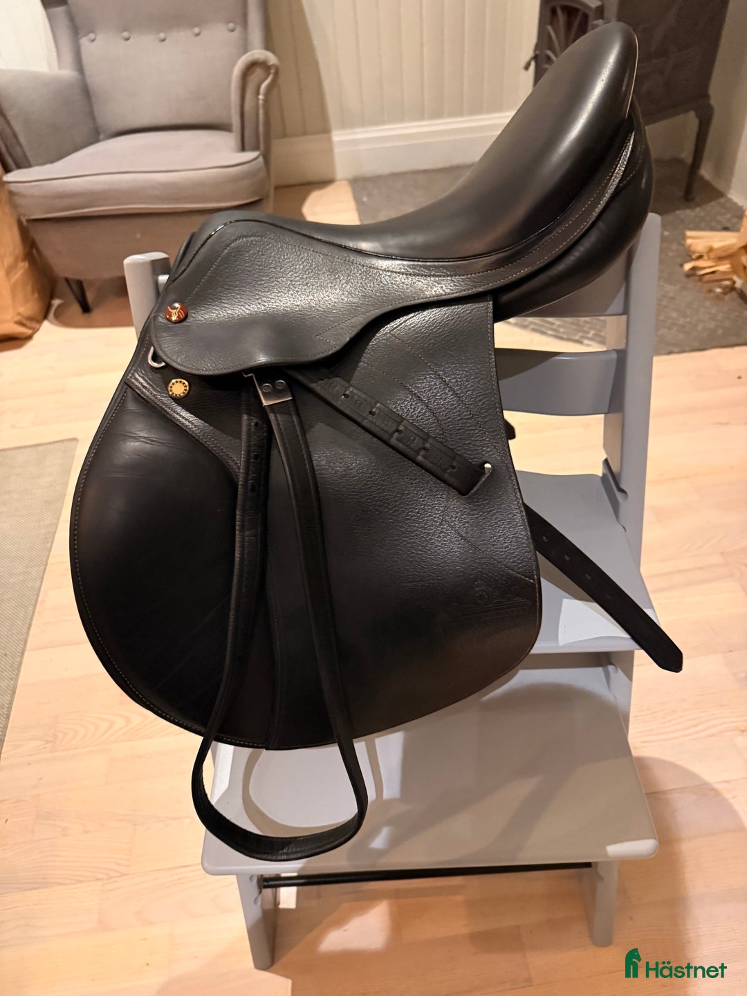 Sadlar hästutrustning till salu: Prestige sadel i Ydre - Annons 3
