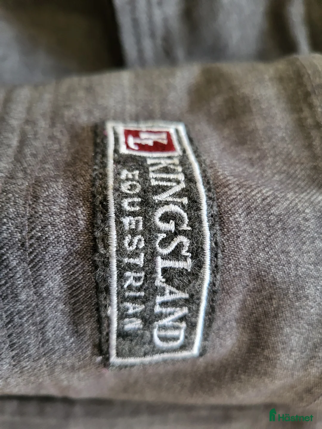 Jackor & Kavajer ryttarutrustning till salu: Trenchcoat från Kingsland  - Annons 5