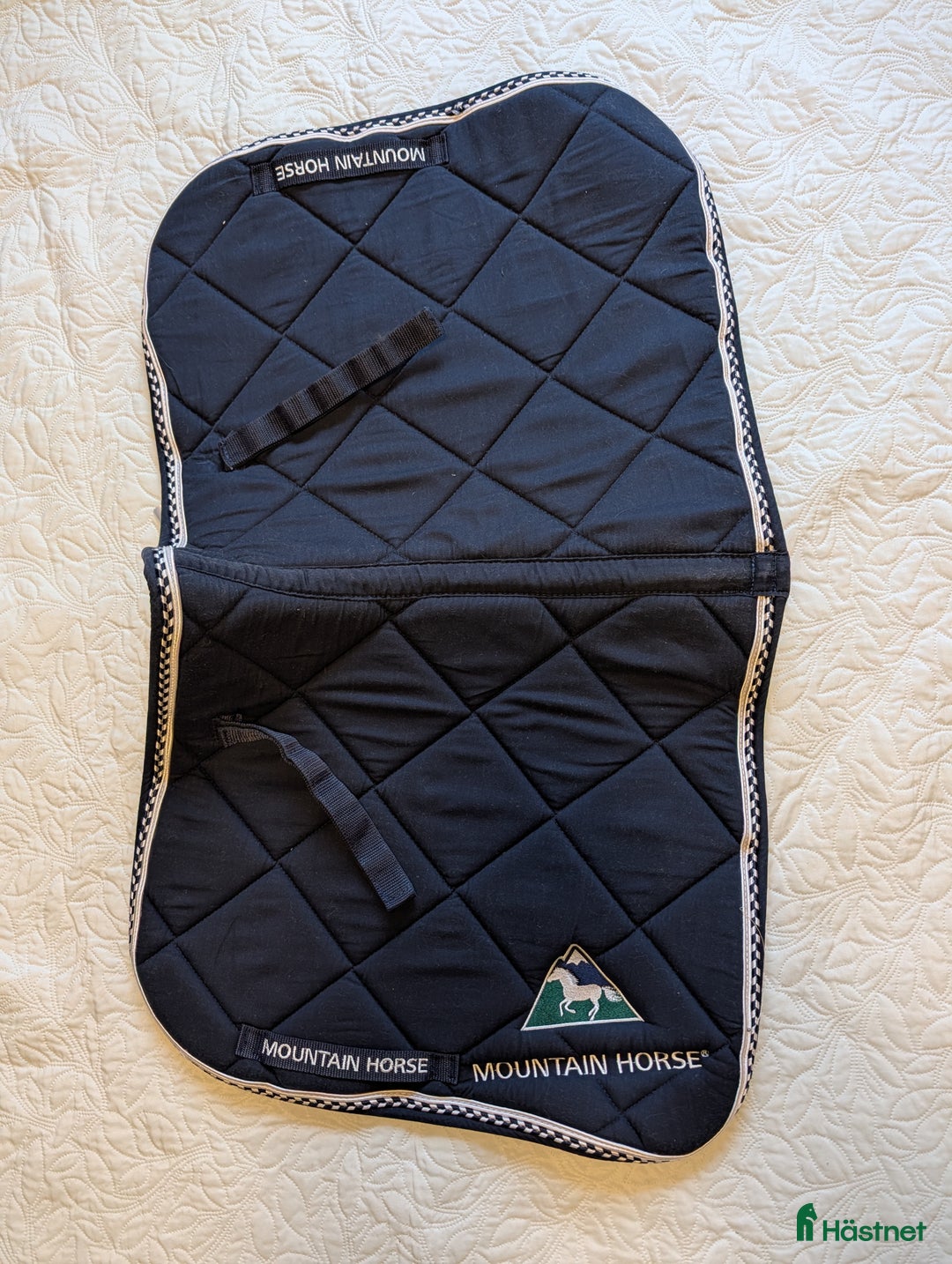 Schabrak & Vojlockar hästutrustning till salu: Marinblått Schabrak Ponny i Rimforsa - Annons 2