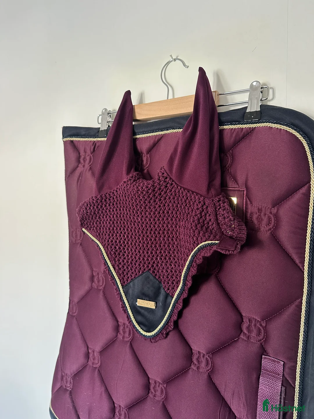 Schabrak & Vojlockar hästutrustning till salu: Es schabrak  i Södra Vi - Annons 1