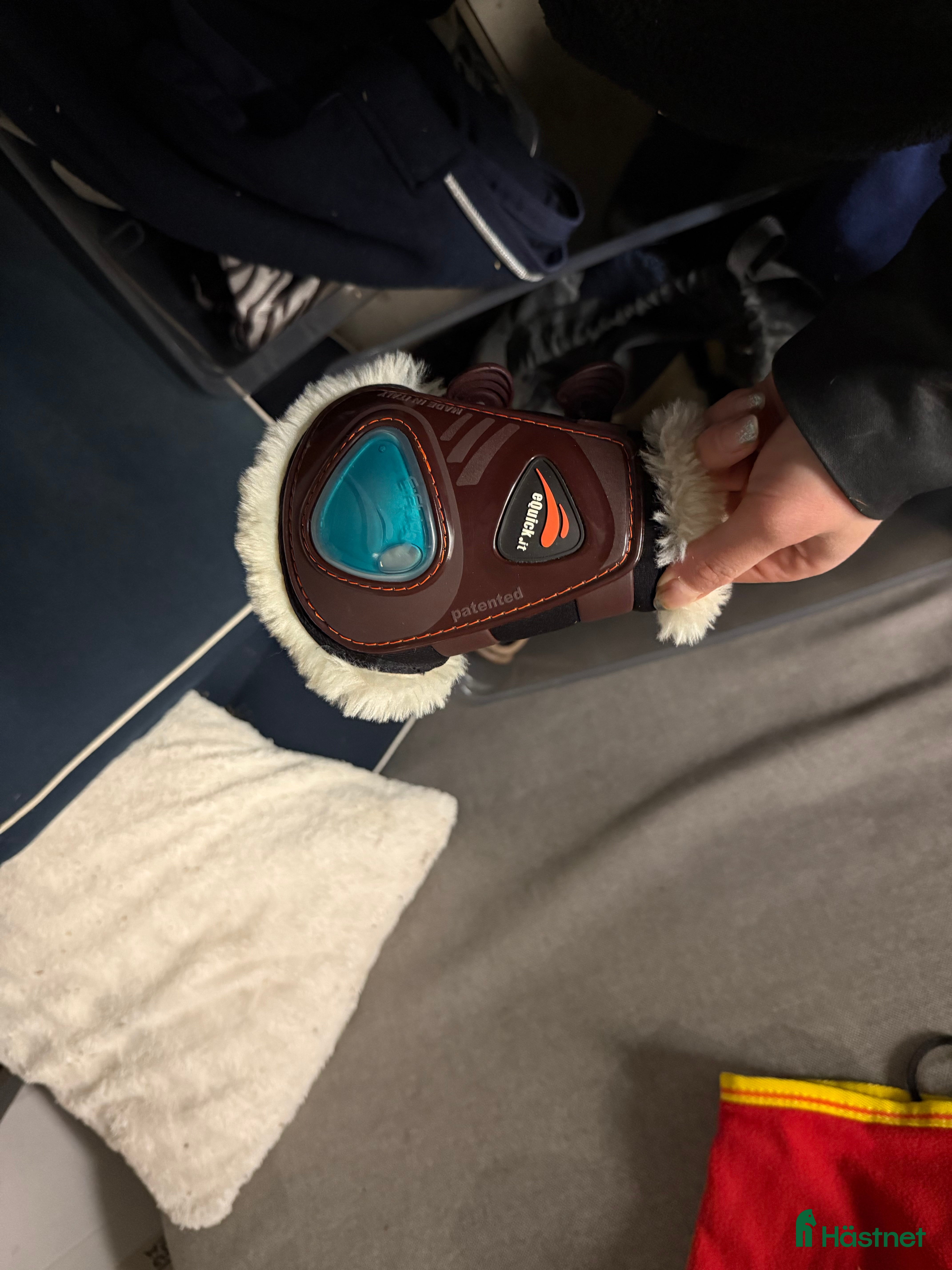 Benskydd hästutrustning Bakbenskydd av olika märken  - Annons 24