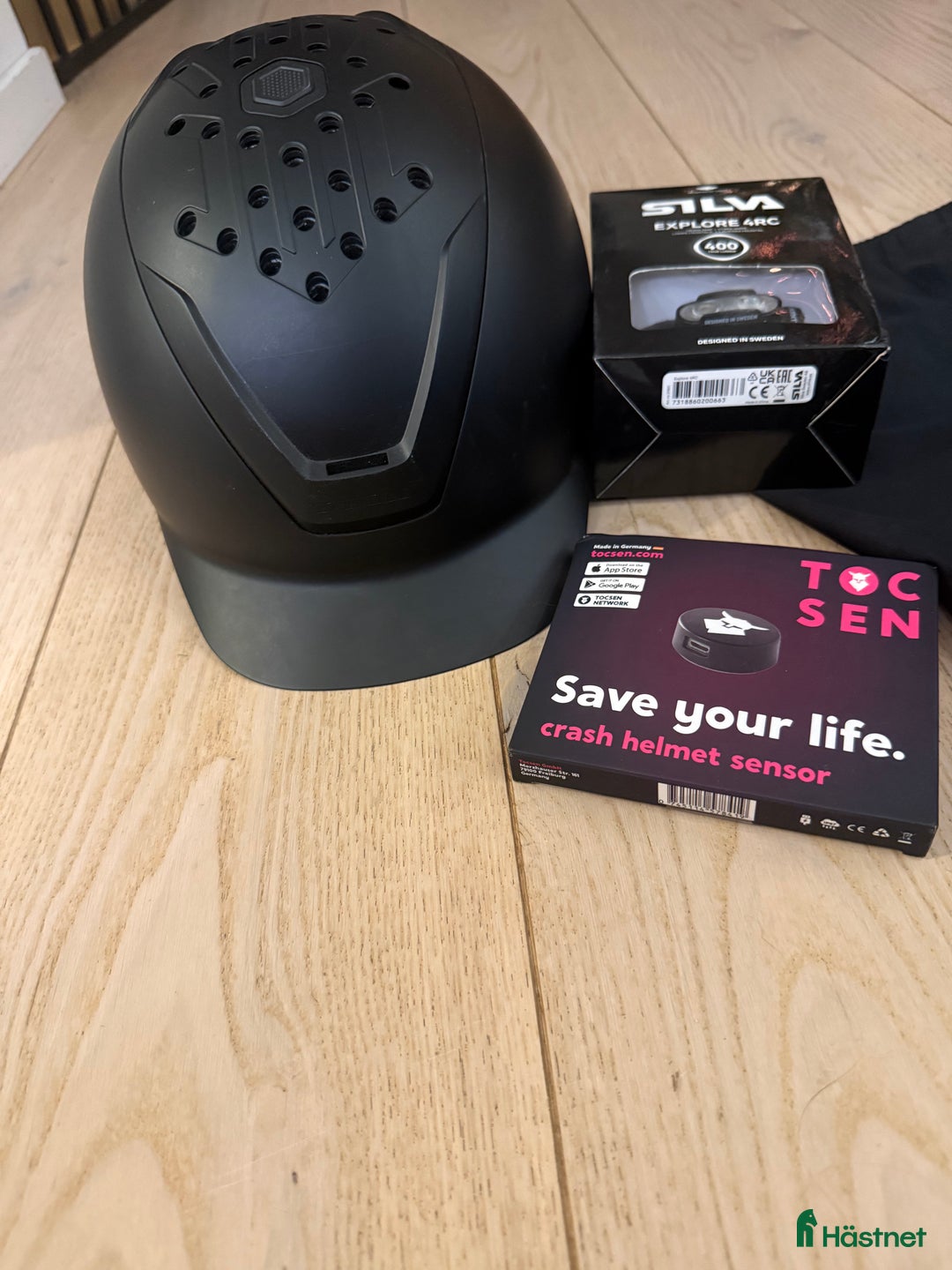 Hjälmar ryttarutrustning till salu: Mips Ridhjälm YELM i Bro - Annons 2