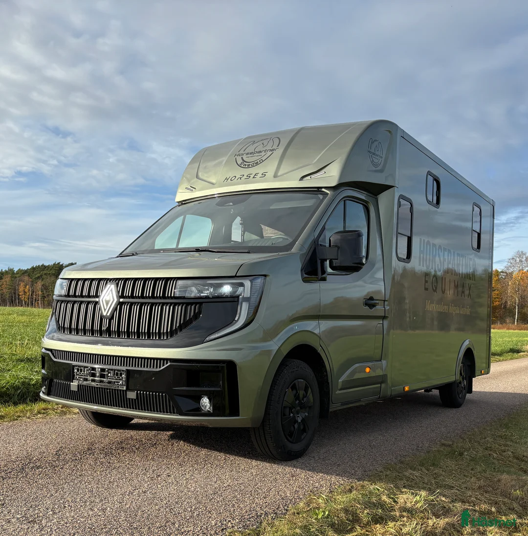Hästlastbilar  fordon & transport till salu: HORSEPARTNER EQUIMAX hästbil - 5sits - stuteri i Laholm - Annons 8