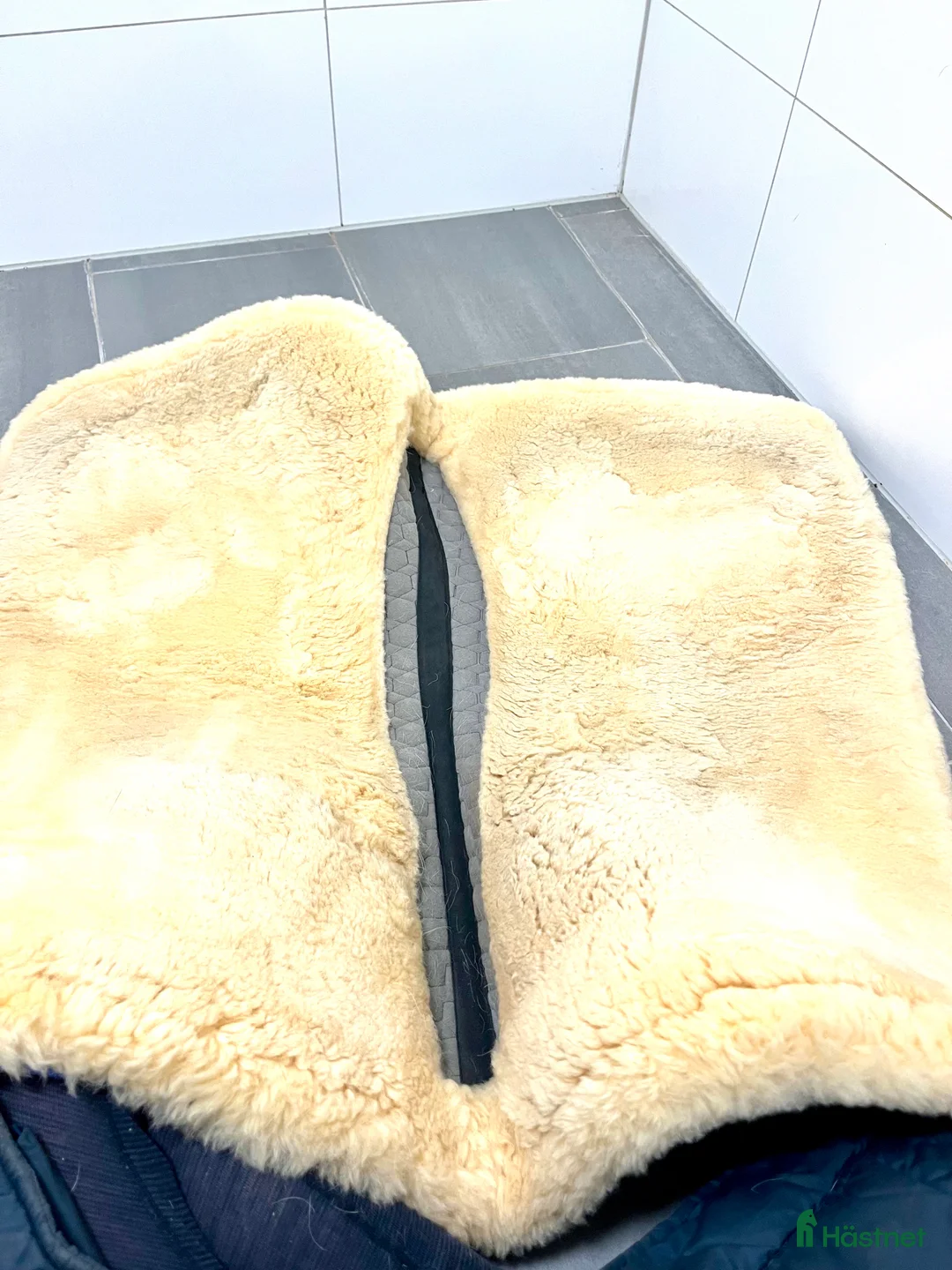 Schabrak & Vojlockar hästutrustning till salu: Fin Mattespadd i ull, st M  i Hörby - Annons 2