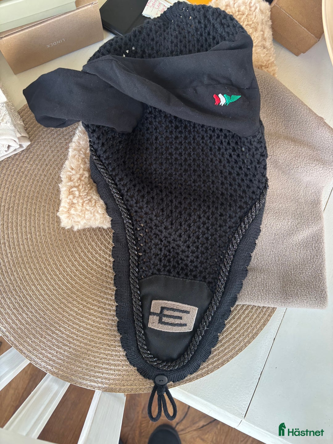 Övrig Hästutrustning hästutrustning till salu: Equiline luva i Kristianstad - Annons 1