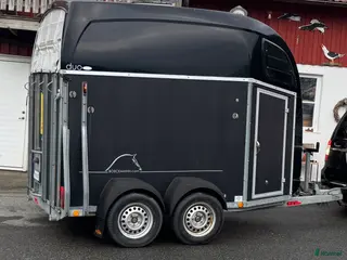 Hästtransporter fordon & transport till salu: Böckman duo hästtransport 2014 i Torslanda - Annons 2