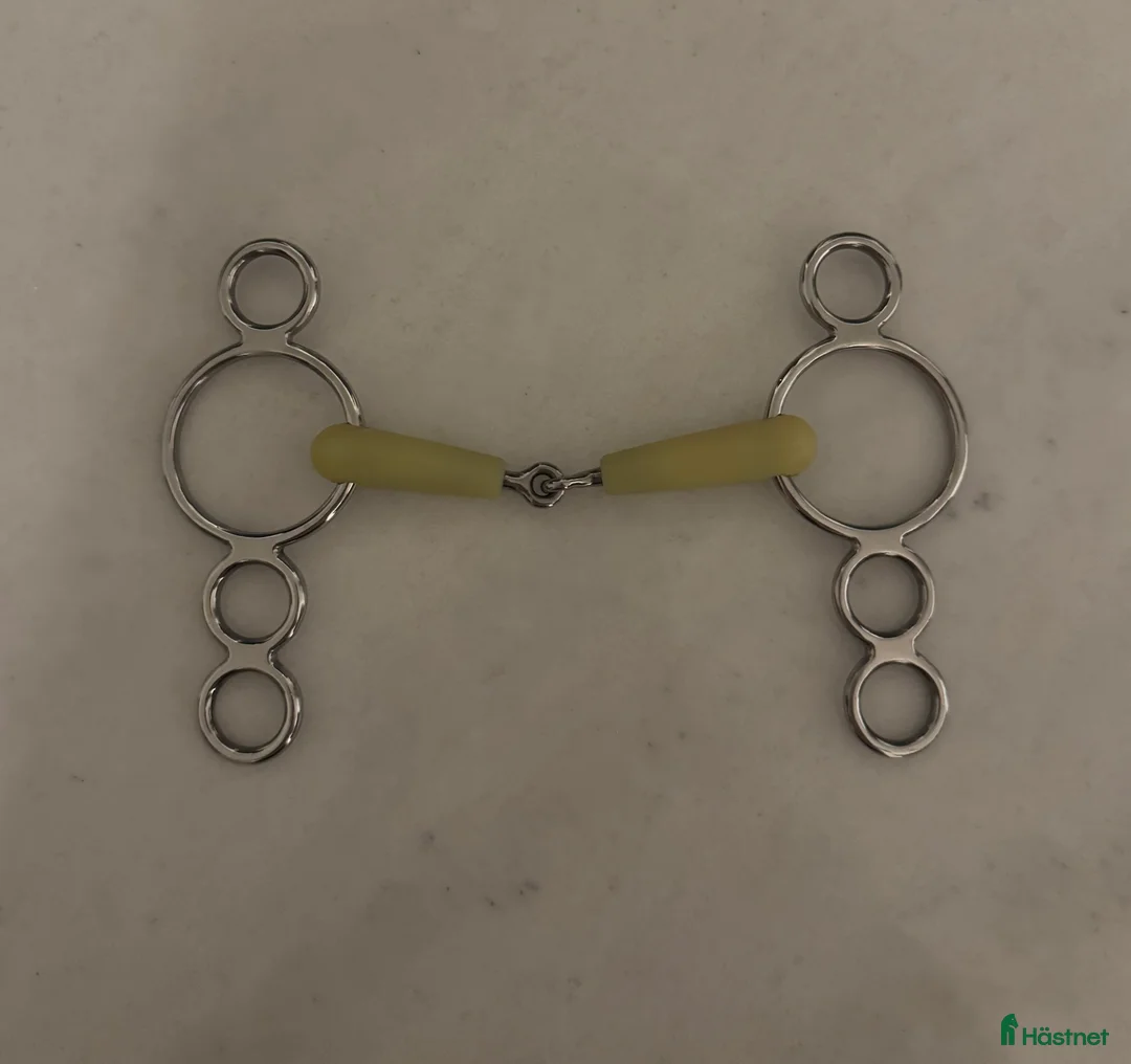 Bett hästutrustning till salu: Pessoabett  i Eskilstuna - Annons 1