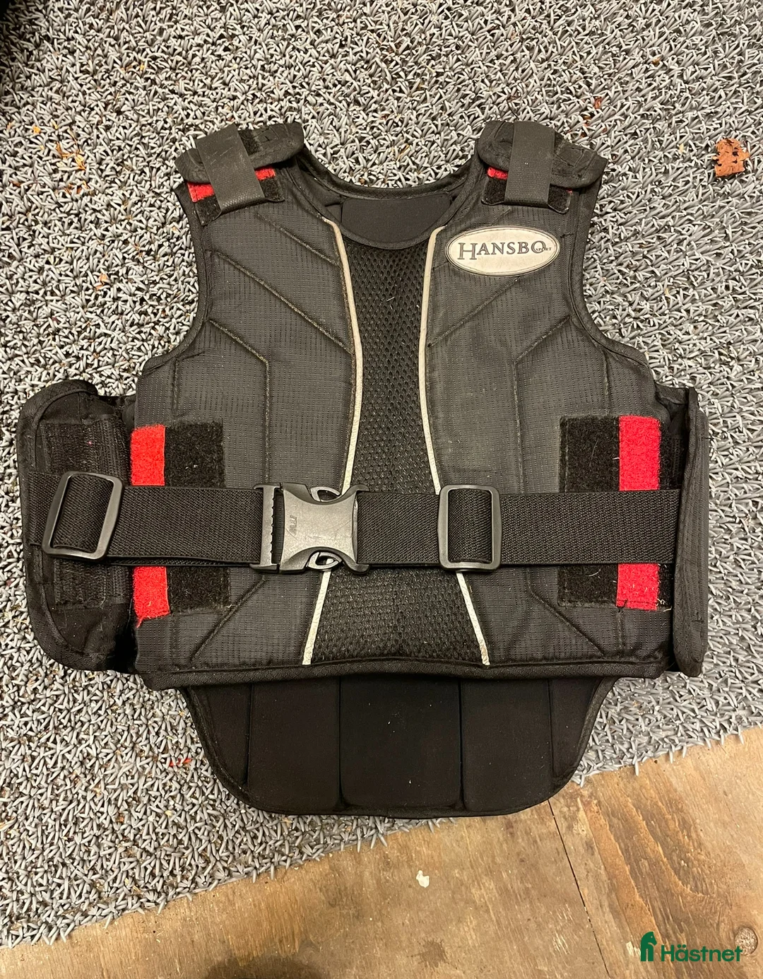 Säkerhetsvästar ryttarutrustning till salu: Ridväst child i Tullinge - Annons 1