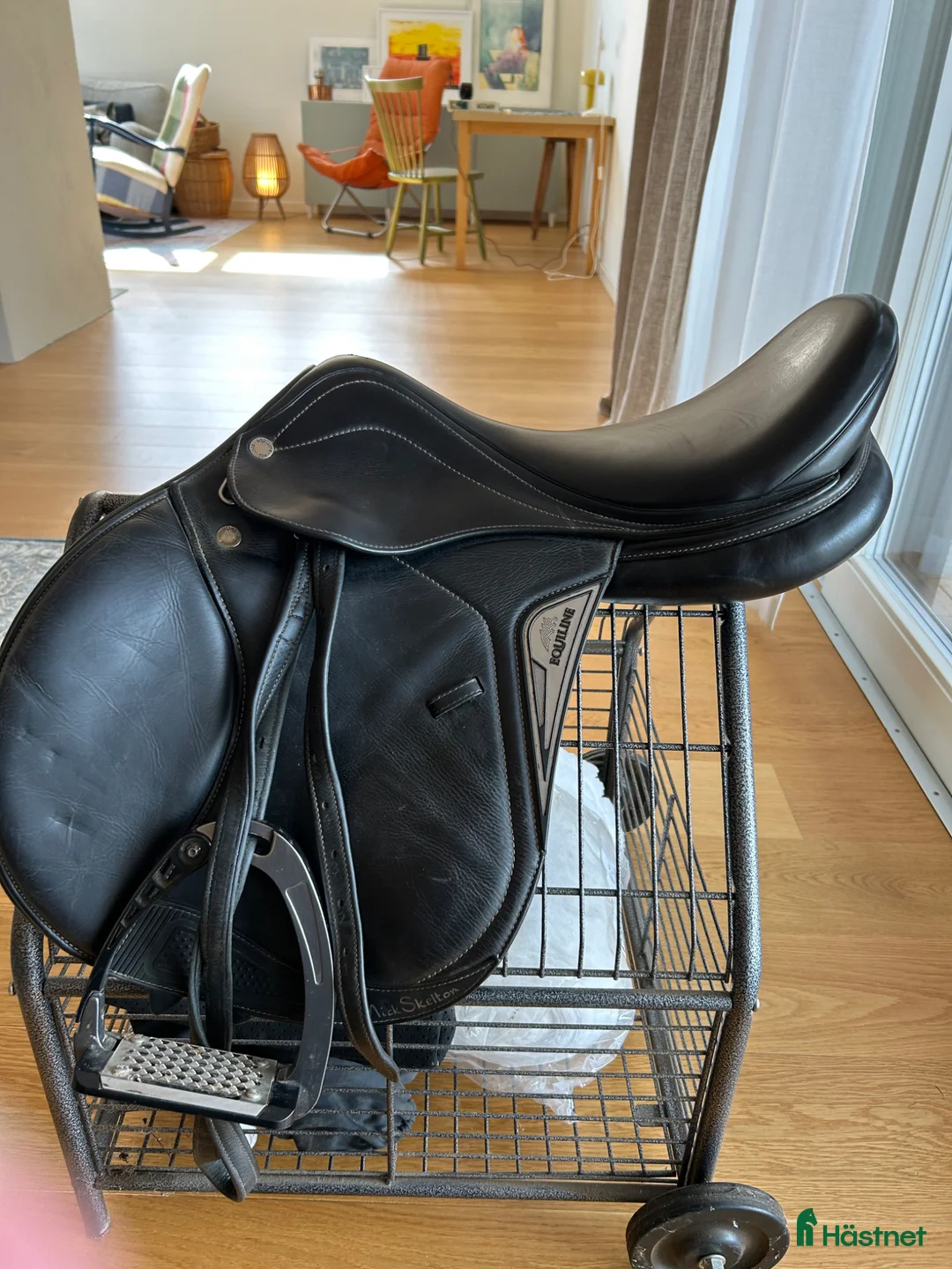 Sadlar hästutrustning till salu: Svart Equiline i Halmstad - Annons 1