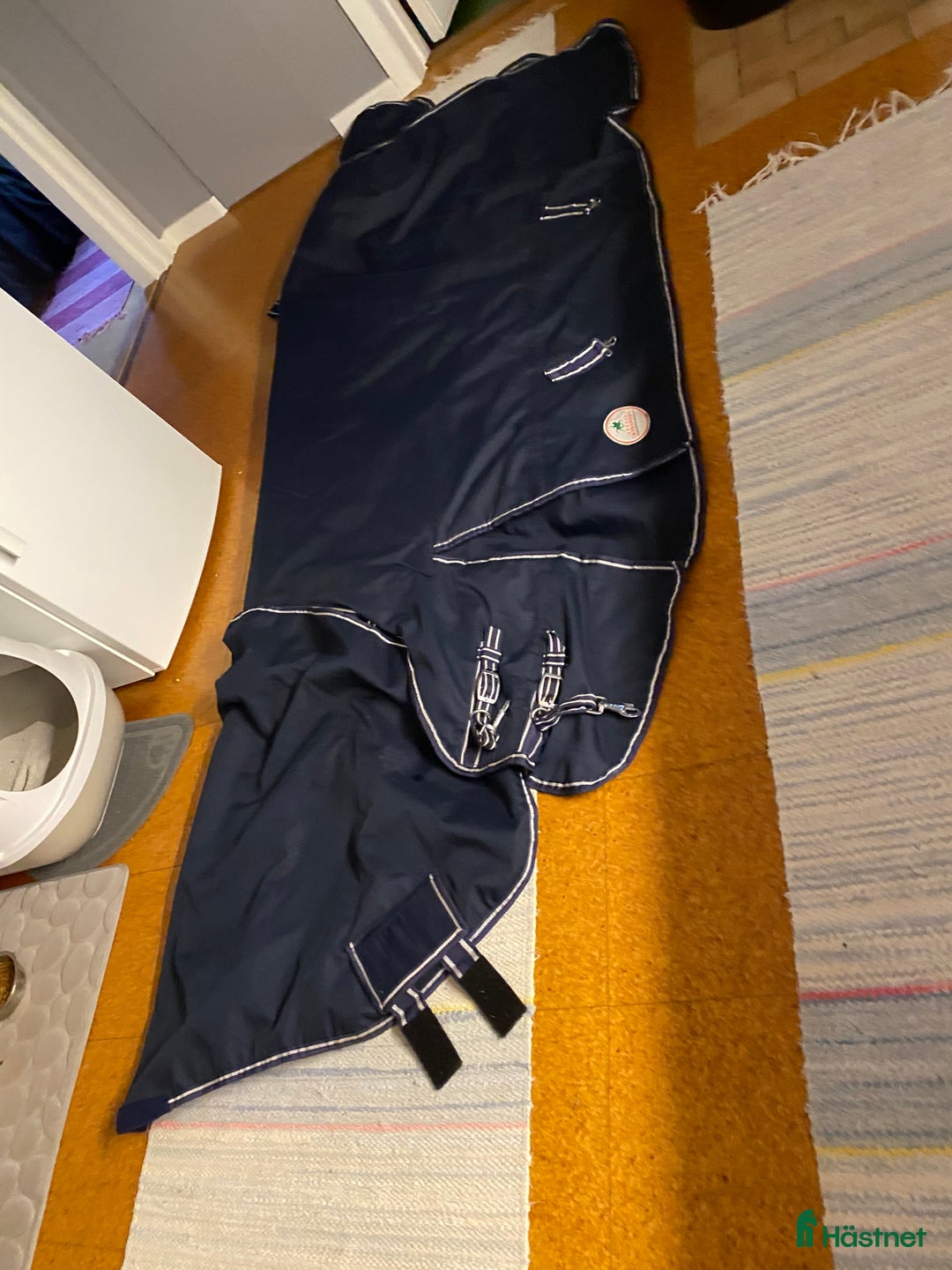 Täcken hästutrustning till salu: vintertäcke i Motala - Annons 1