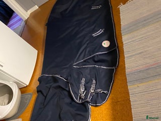 Täcken hästutrustning till salu: vintertäcke i Motala - Annons 14