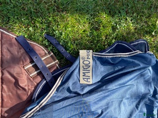 Täcken hästutrustning till salu: Superfina täcken till D-ponny! i Askim - Annons 3