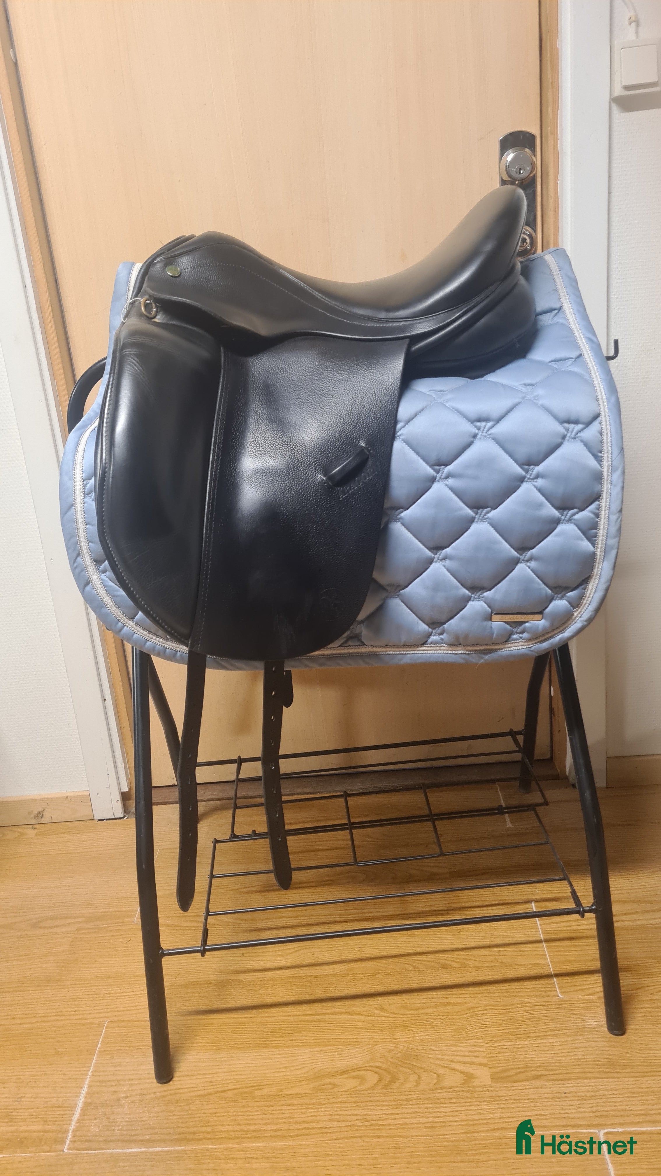 Sadlar hästutrustning till salu: Crown Aragon i Hamneda - Annons 6