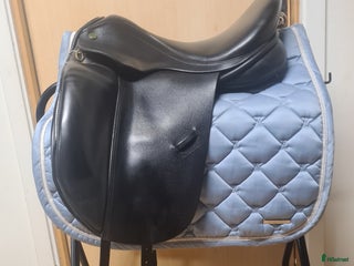Sadlar hästutrustning till salu: Crown Aragon i Hamneda - Annons 7