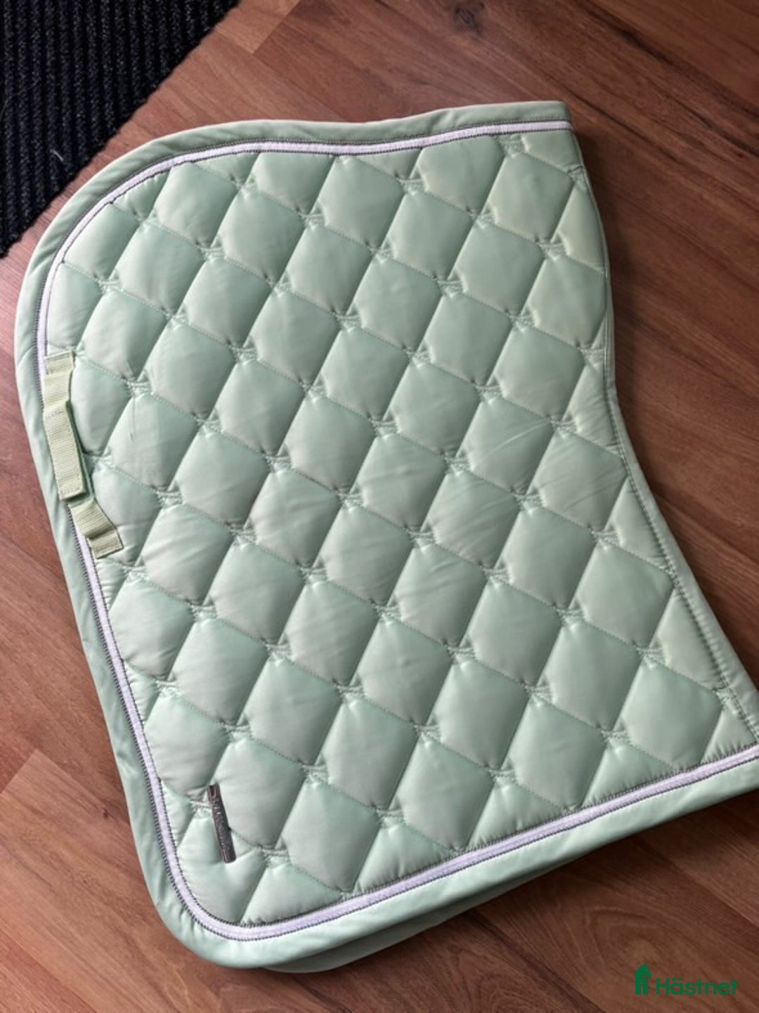 Schabrak & Vojlockar hästutrustning till salu: Ljusgrönt Lami-cell schabrak i Mjöbäck - Annons 2