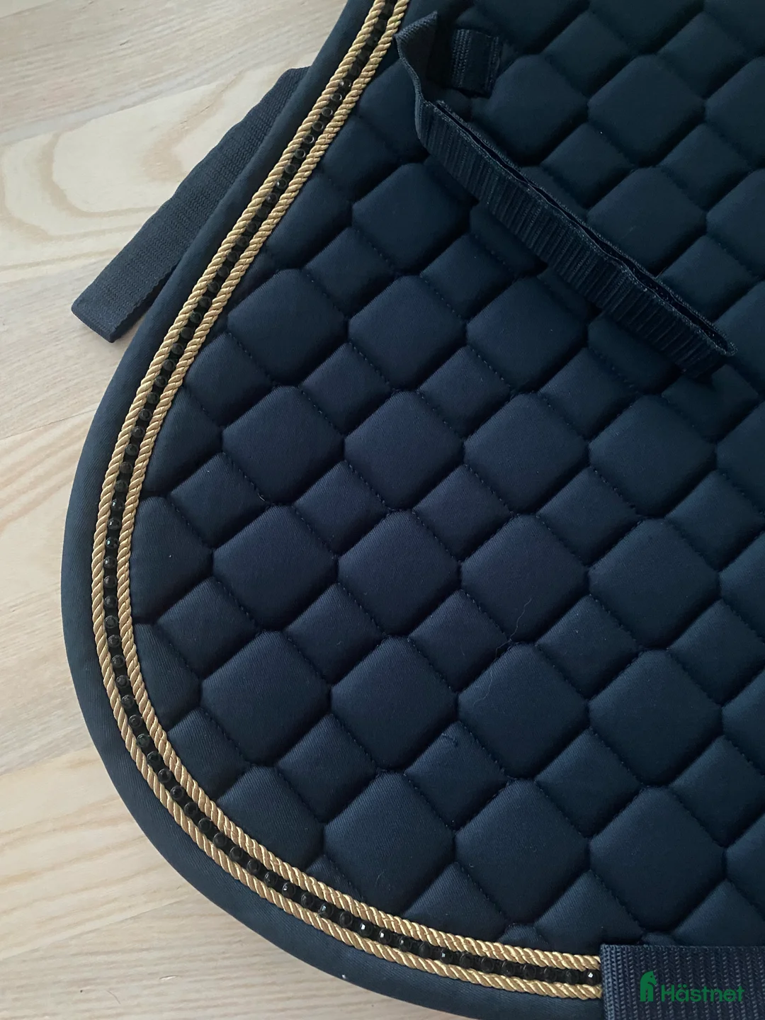 Schabrak & Vojlockar hästutrustning till salu: Oanvänt schabrak✨ i Gävle - Annons 2