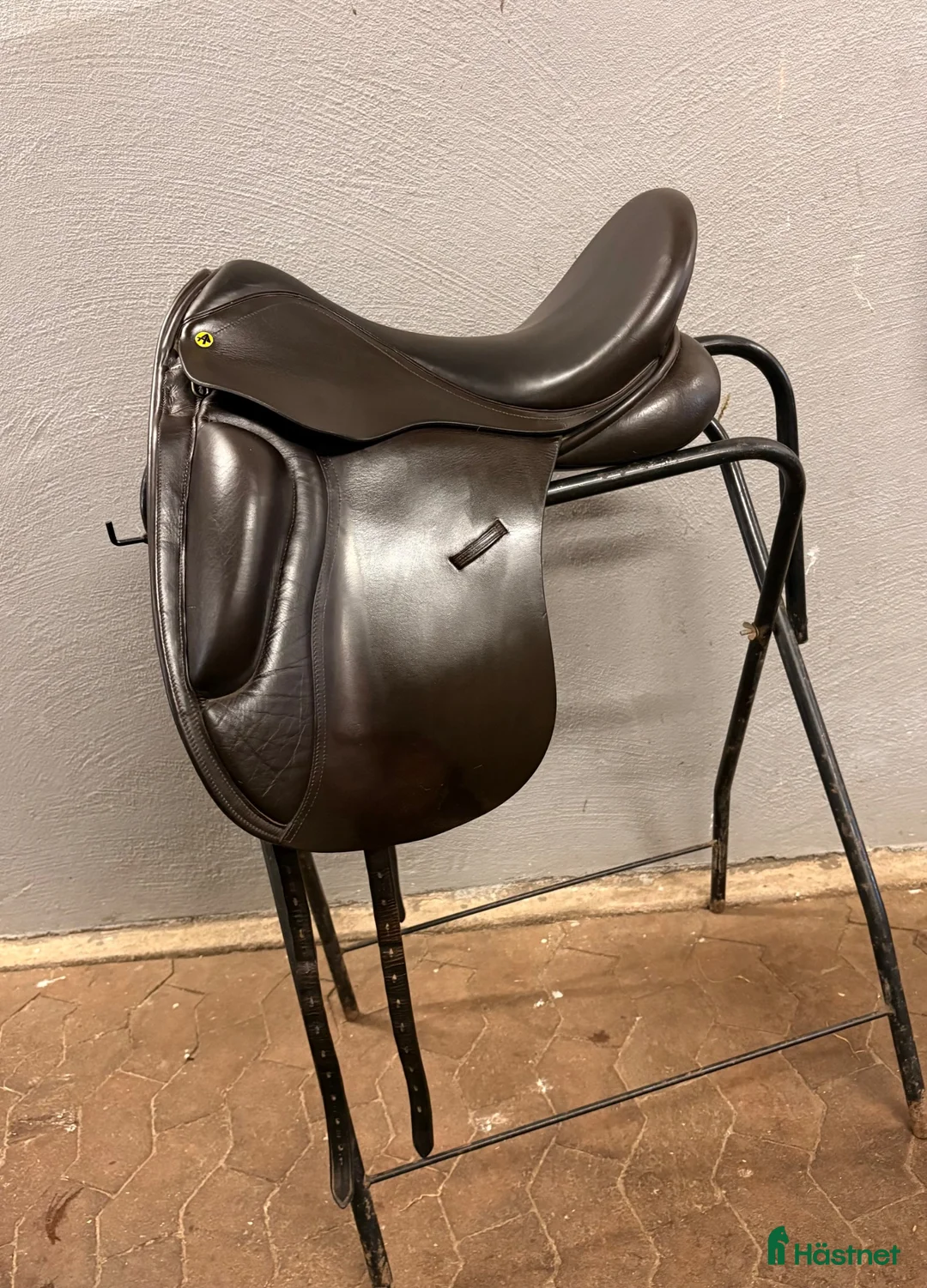 Sadlar hästutrustning till salu: BVSA! Anatomica Cygnus shortroll - Annons 1