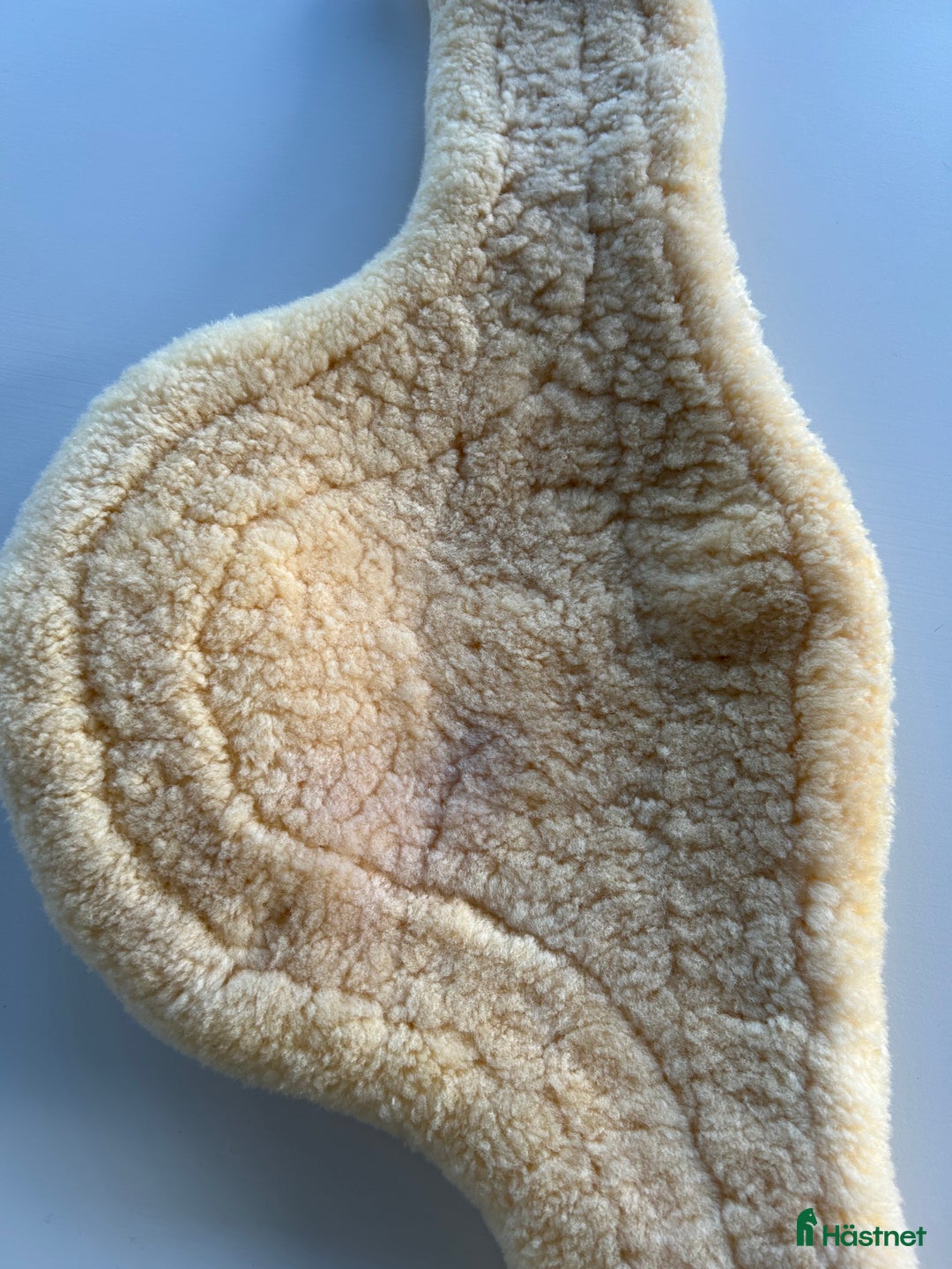 Sadeltillbehör hästutrustning till salu: Fårskinn till CWD hoppgjord i Bromma - Annons 2