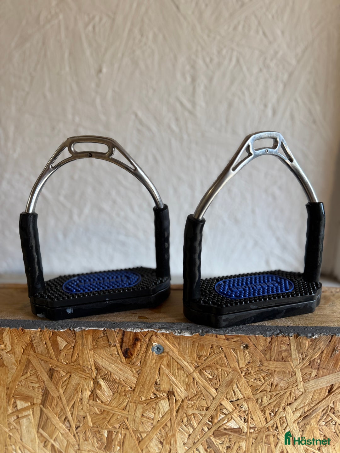 Stigbyglar hästutrustning till salu: Sprenger Bow Balance i Söderhamn - Annons 4