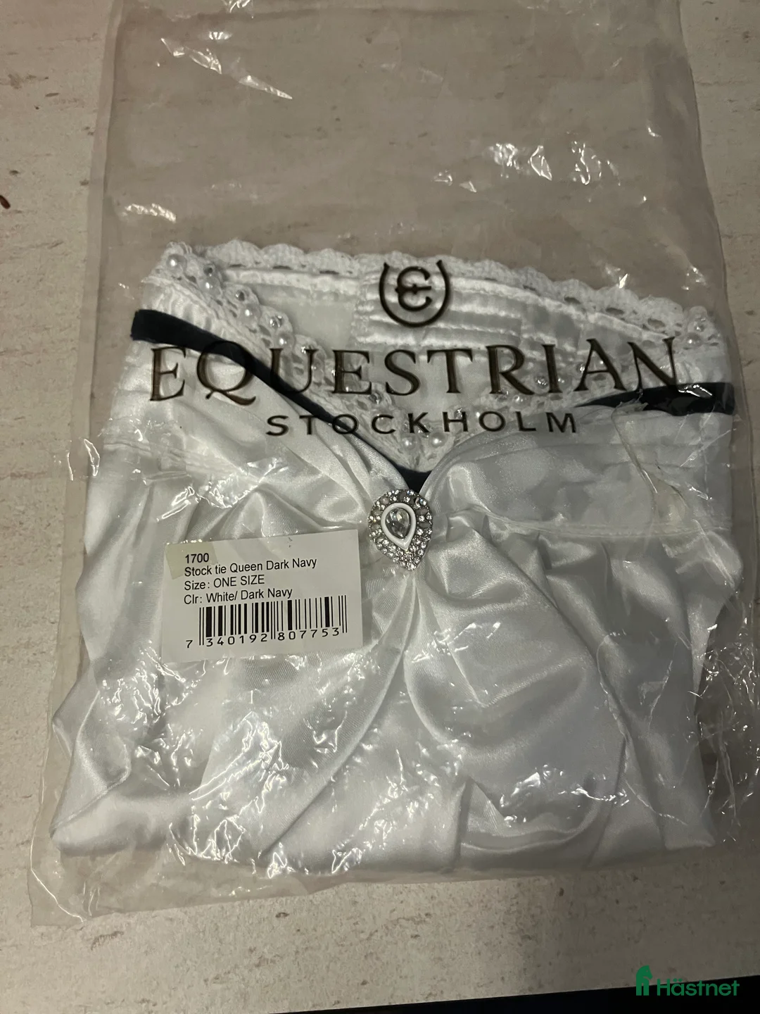 Jackor & Kavajer ryttarutrustning till salu: Plastrong  i Hammarö - Annons 2