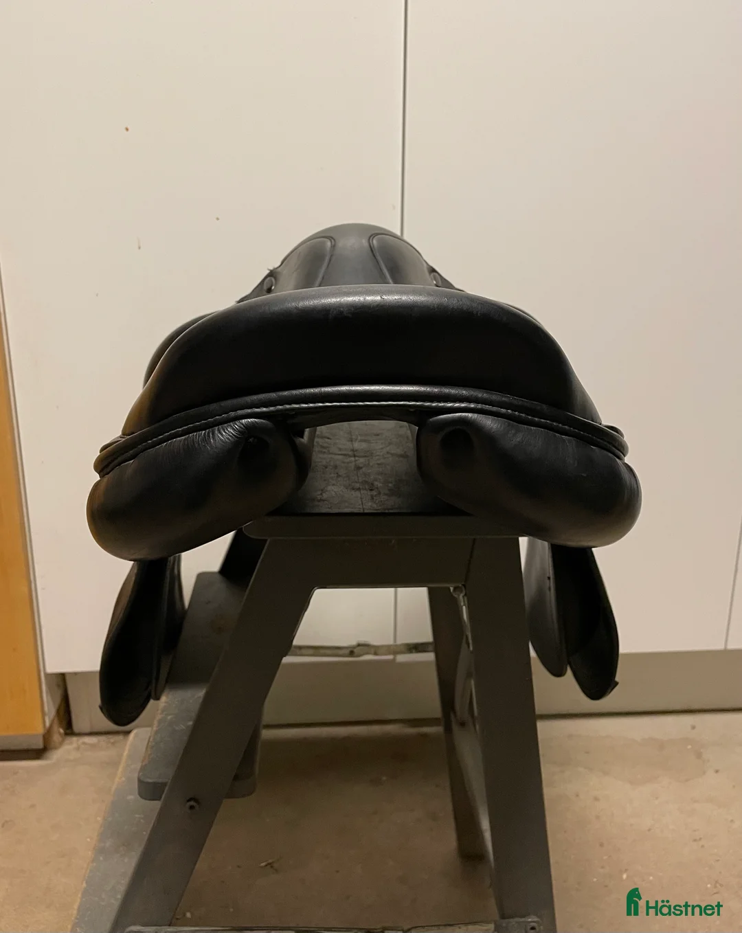 Sadlar hästutrustning till salu: Santa Cruz hoppsadel i Valbo - Annons 8