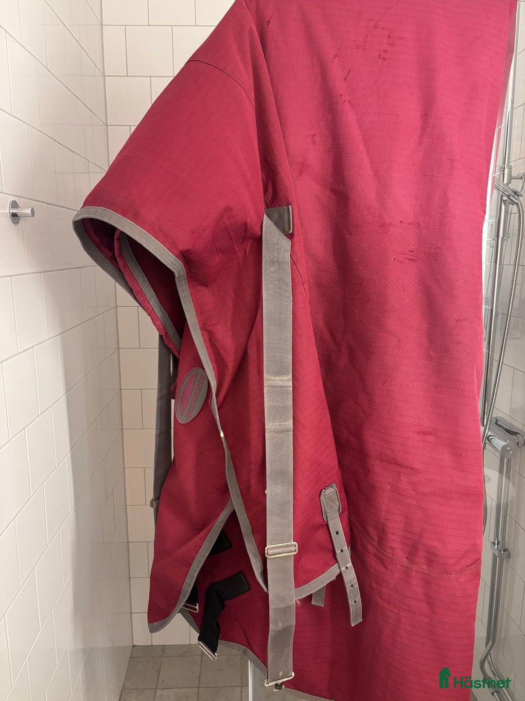 Täcken hästutrustning till salu: Sex stycken täcken i Täby - Annons 1