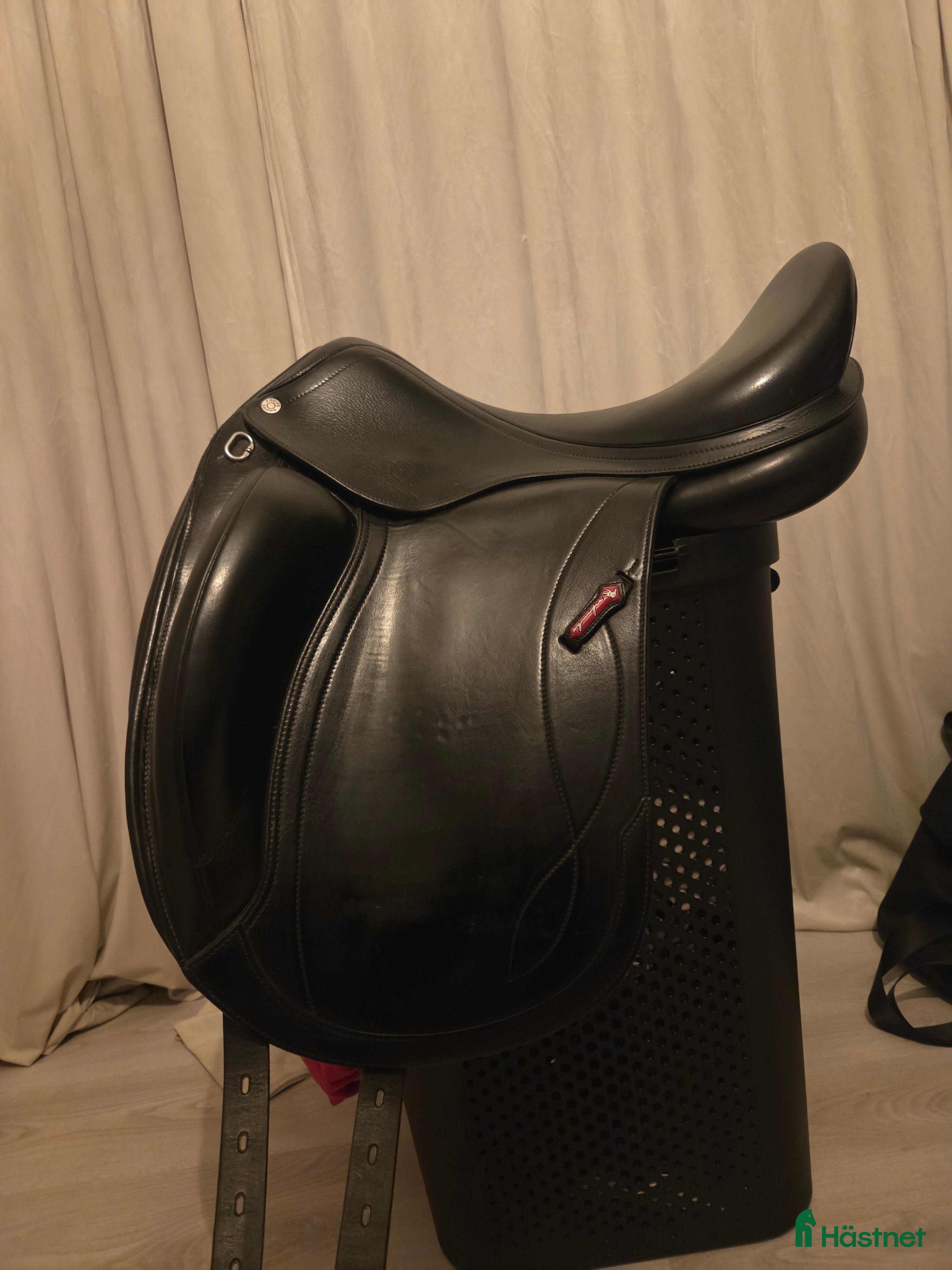 Sadlar hästutrustning till salu: Equipe olympia 17,5 M M i Degerfors - Annons 19
