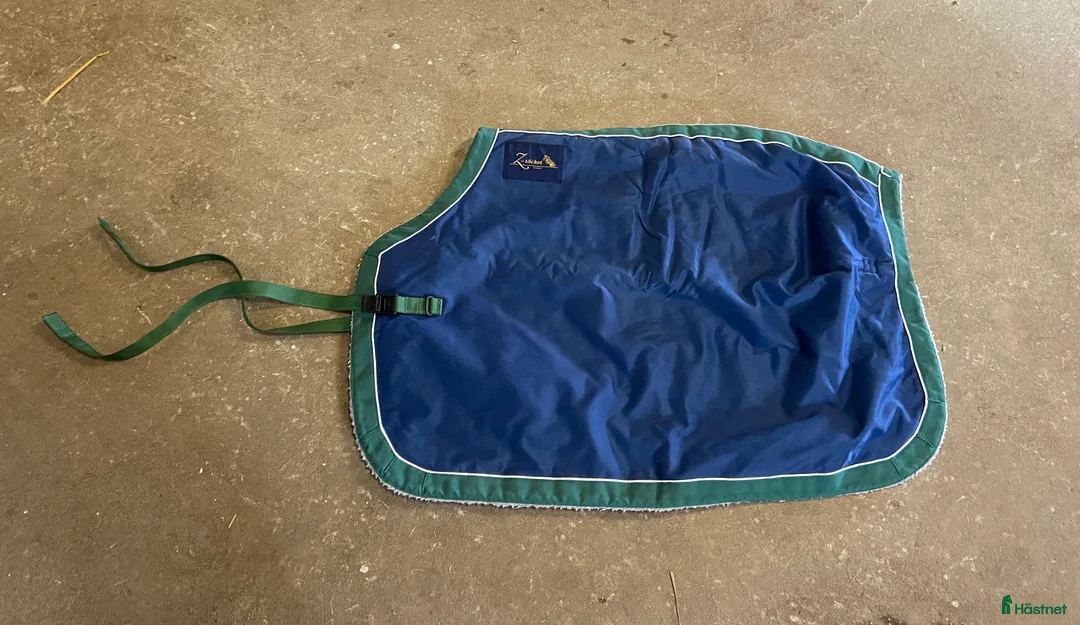 Täcken hästutrustning till salu: Ländtäcke strl Full - Annons 1