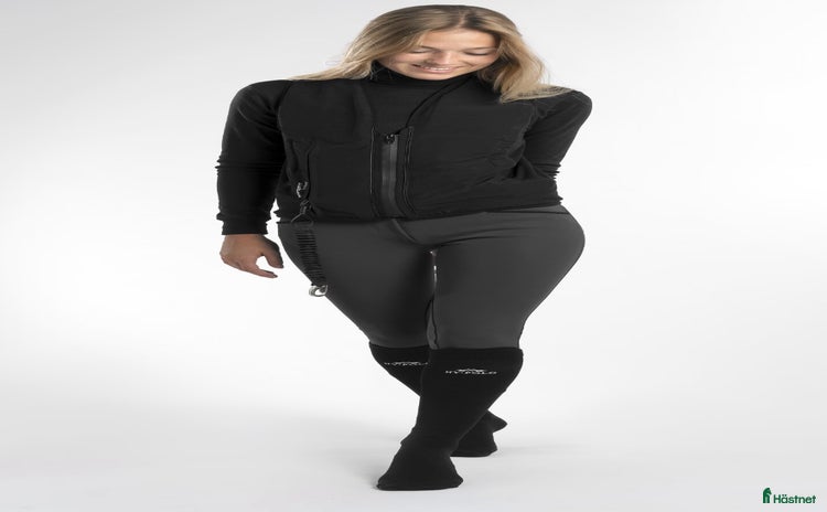 Säkerhetsvästar ryttarutrustning till salu: Airbagväst i nyskick  i Båstad - Annons 8