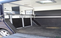 Hästlastbilar  fordon & transport till salu: STX 5 sits Automat 14670 mil i Kvicksund - Annons 8