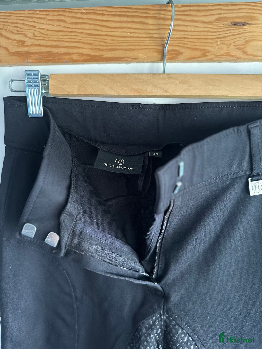 Ridbyxor ryttarutrustning till salu: Helskotta Ridbyxor storlek 38 i Perstorp - Annons 3