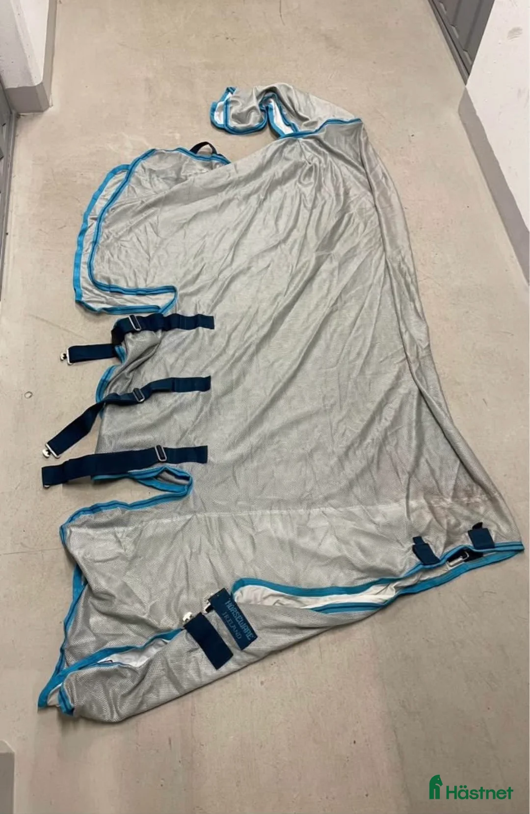 Täcken hästutrustning till salu: Amigo bug Buster  - Annons 1