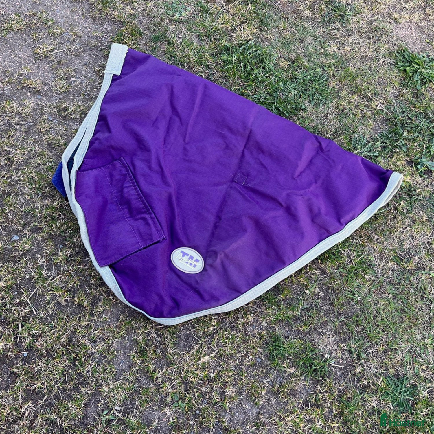 Täcken hästutrustning Halstäcke i Jonstorp - Annons 1