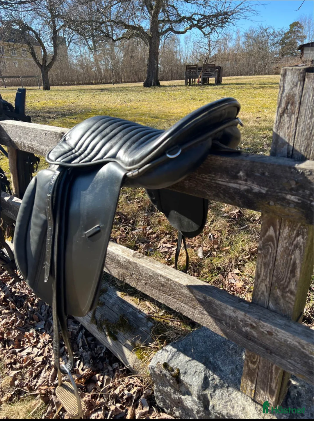 Sadlar hästutrustning till salu: Islandshäst sadel i Örebro - Annons 1