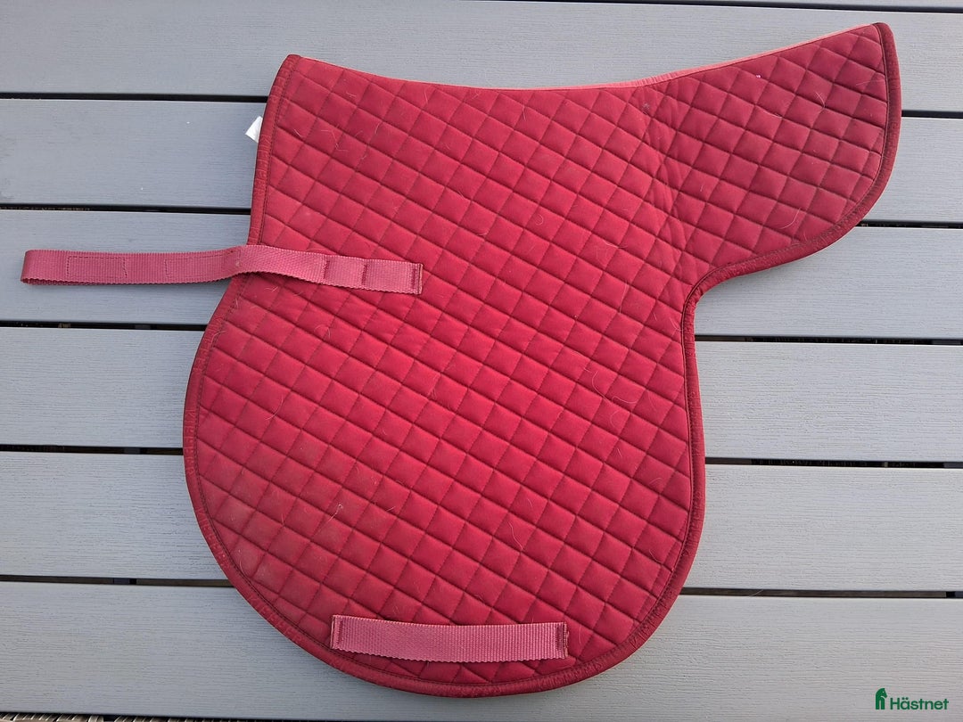 Schabrak & Vojlockar hästutrustning till salu: Diverse schabrak, paddar & vojlockar i Ljungbyholm - Annons 16