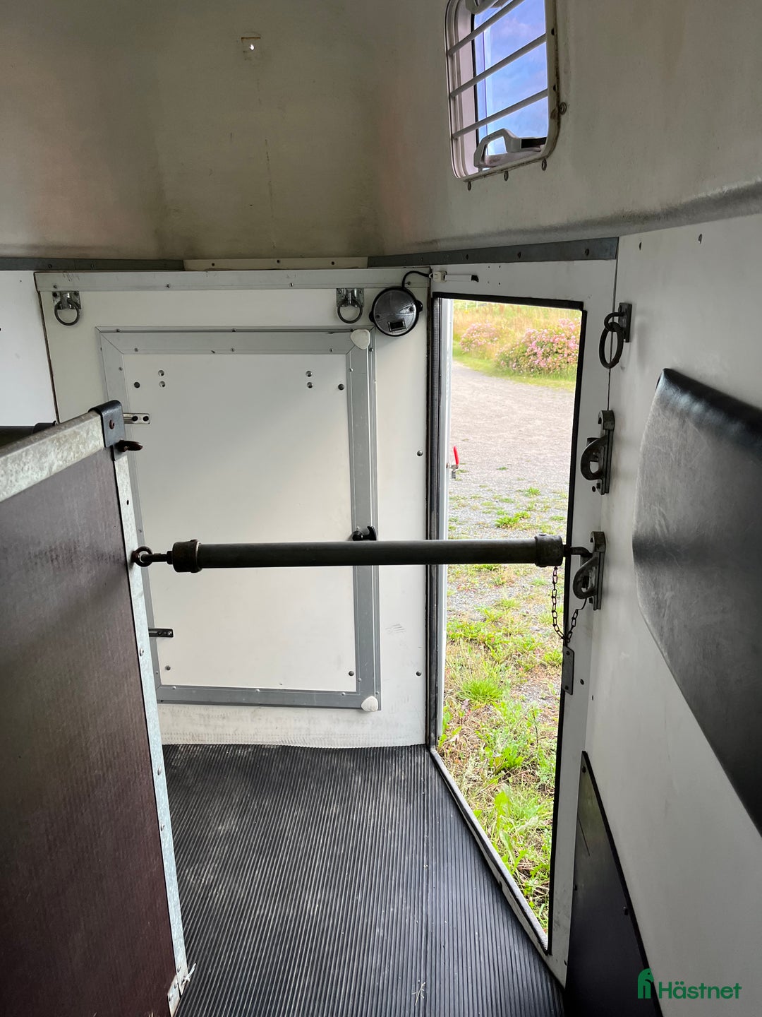 Hästtransporter  fordon & transport till salu: Stor hästtransport med sadelkammare i Glumslöv - Bild 13