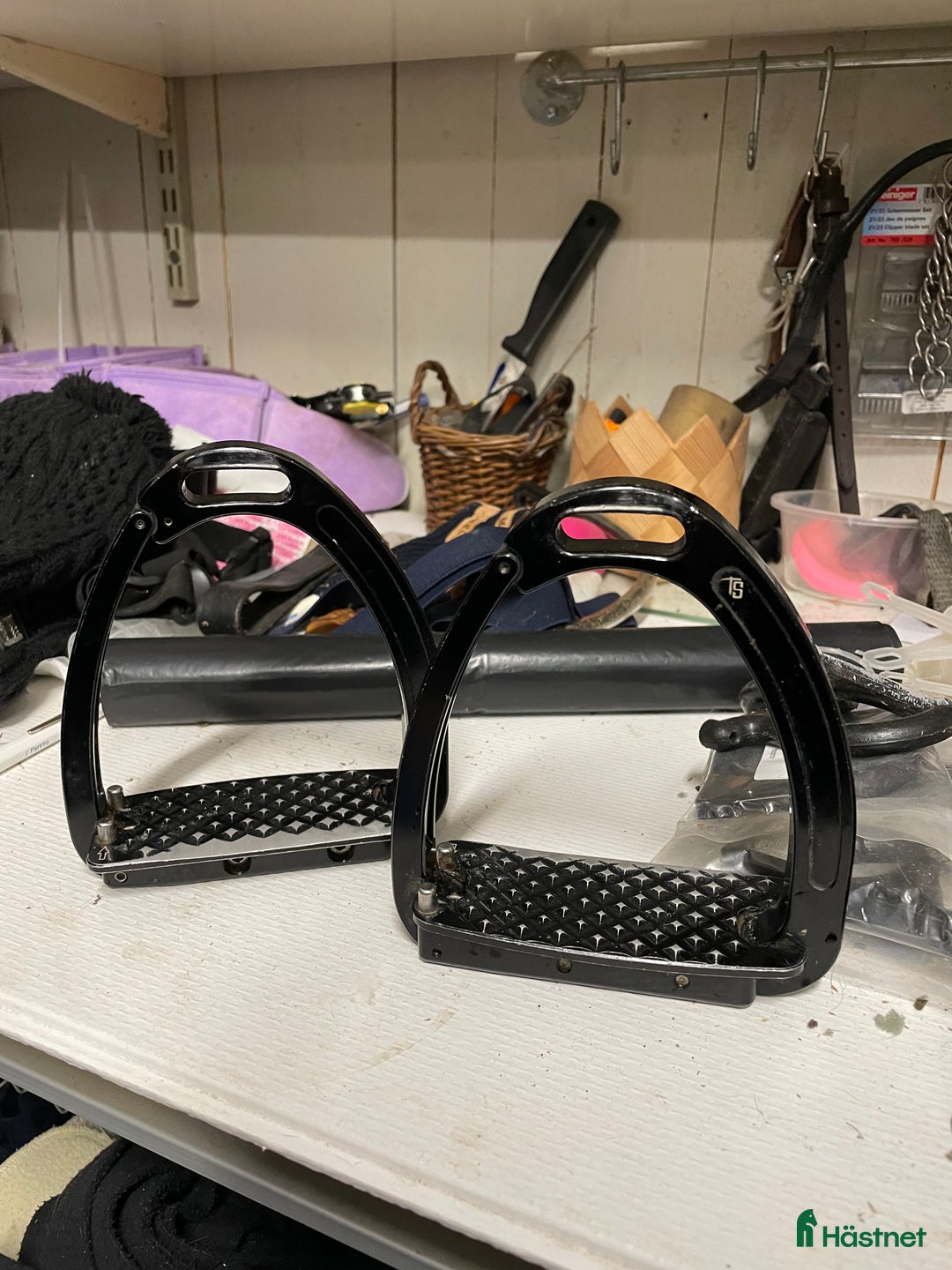 Övrig Ryttarutrustning ryttarutrustning till salu: Tech Stirrup svarta i Norrtälje - Annons 2